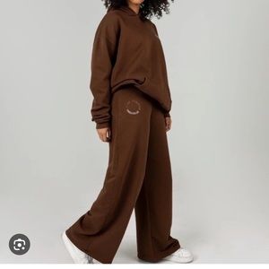 Mayfair Group I am Always evolving Flared sweat set